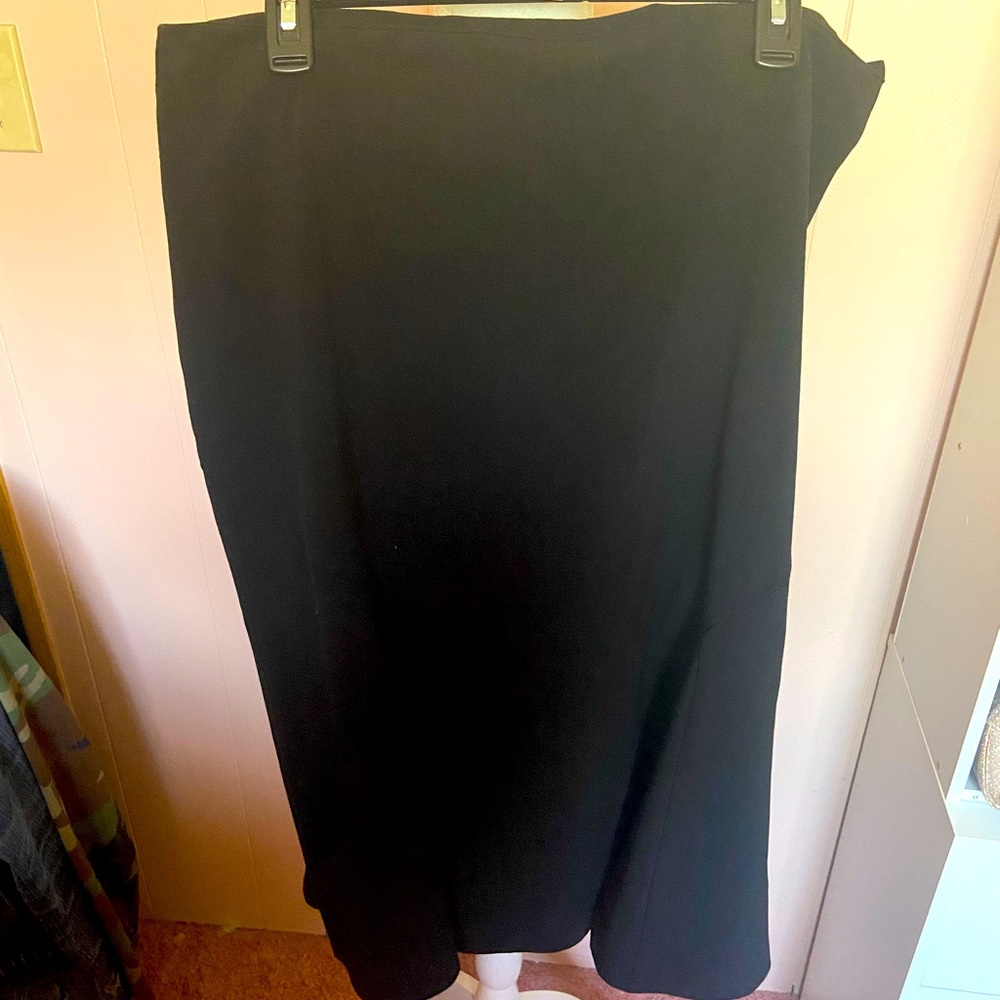 Black skirt